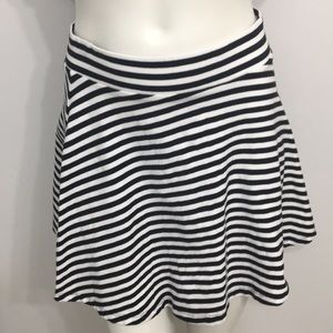 H&M Divided Basic Black/White Stripes Skirt Small